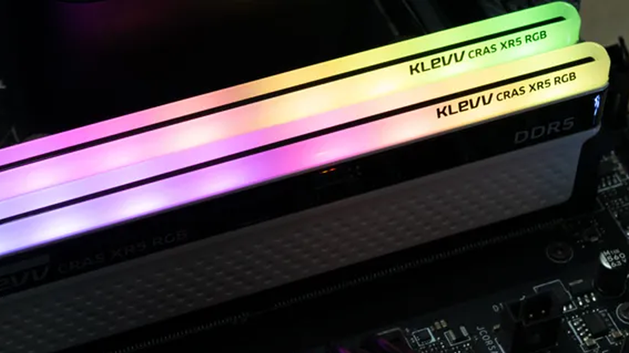 Klevv Cras XR5 RGB DDR5-8000 C38 2x16GB Review: High-Cost Performance